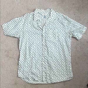 Old Navy White Casual Button Down Shirt